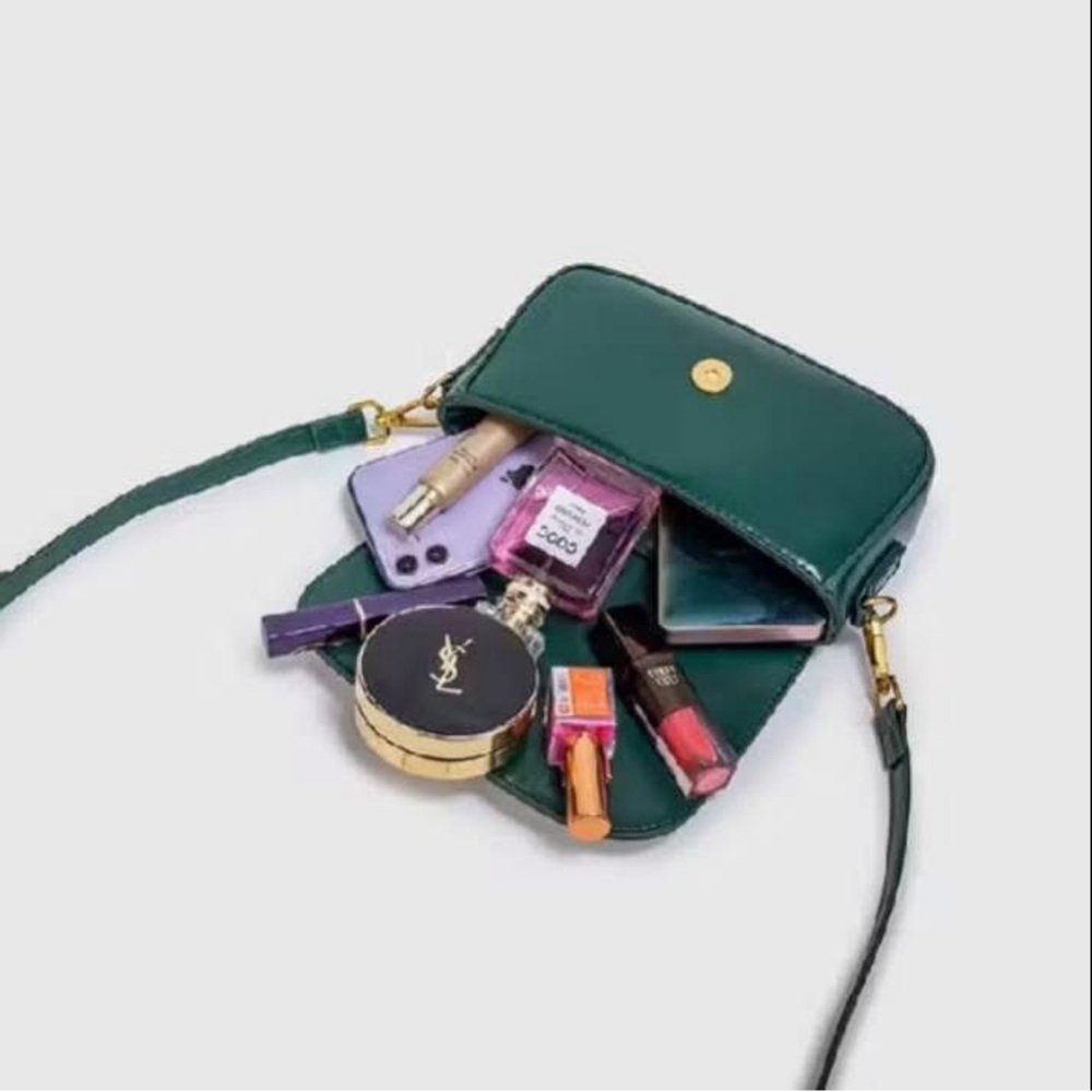 Zara Dark Green Shoulder Bag with Gold Accents - Picture 3 of 7